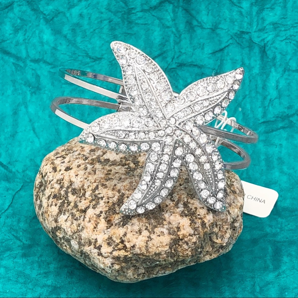 Large Starfish Rhinestone Hinged Bangle Bracelet